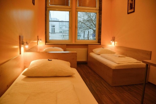 Do Step Inn  Hotel & Hostel image 33